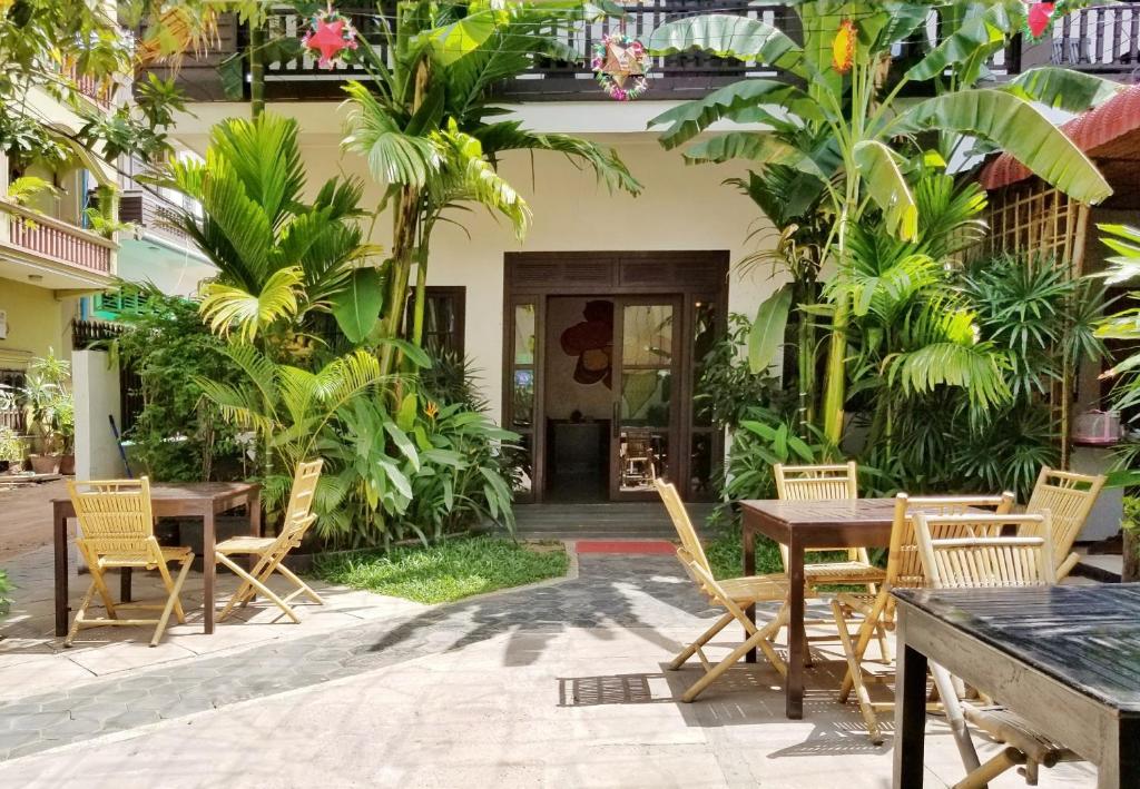 Uncle Sam Villa