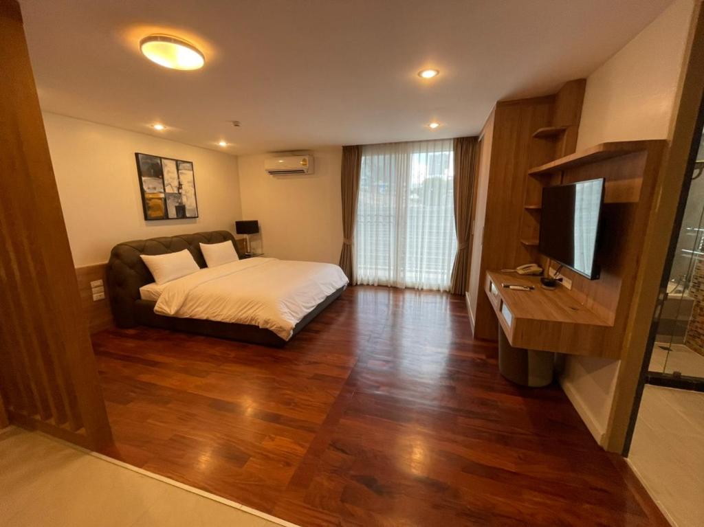 One-Bedroom Apartment by ViVi Avenue Thonglor