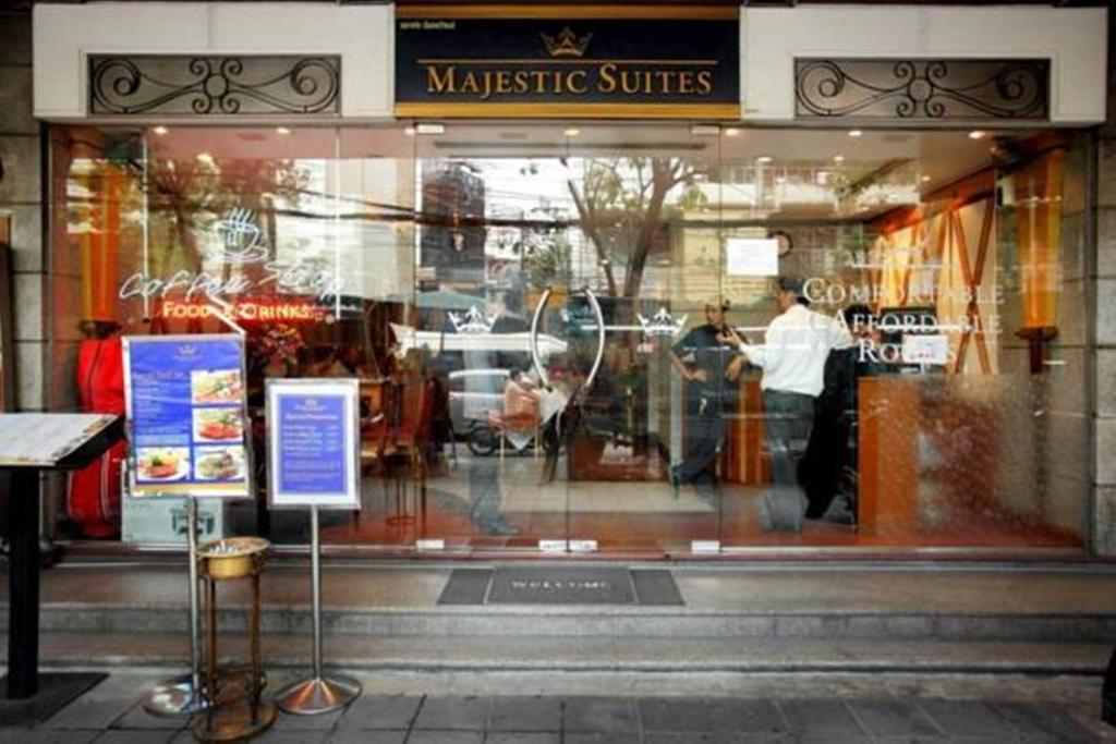 Majestic Suites Hotel