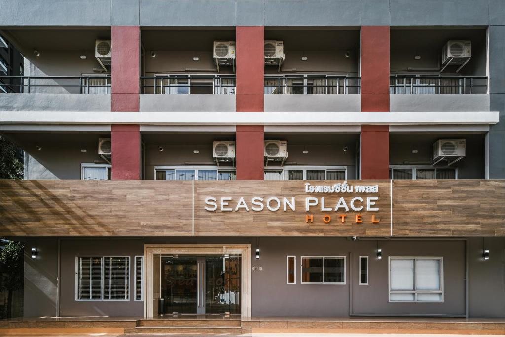 Season Place